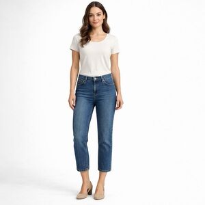 Eddie Bauer High Rise Cropped Straight Jeans | Medium Wash Denim | Size 8